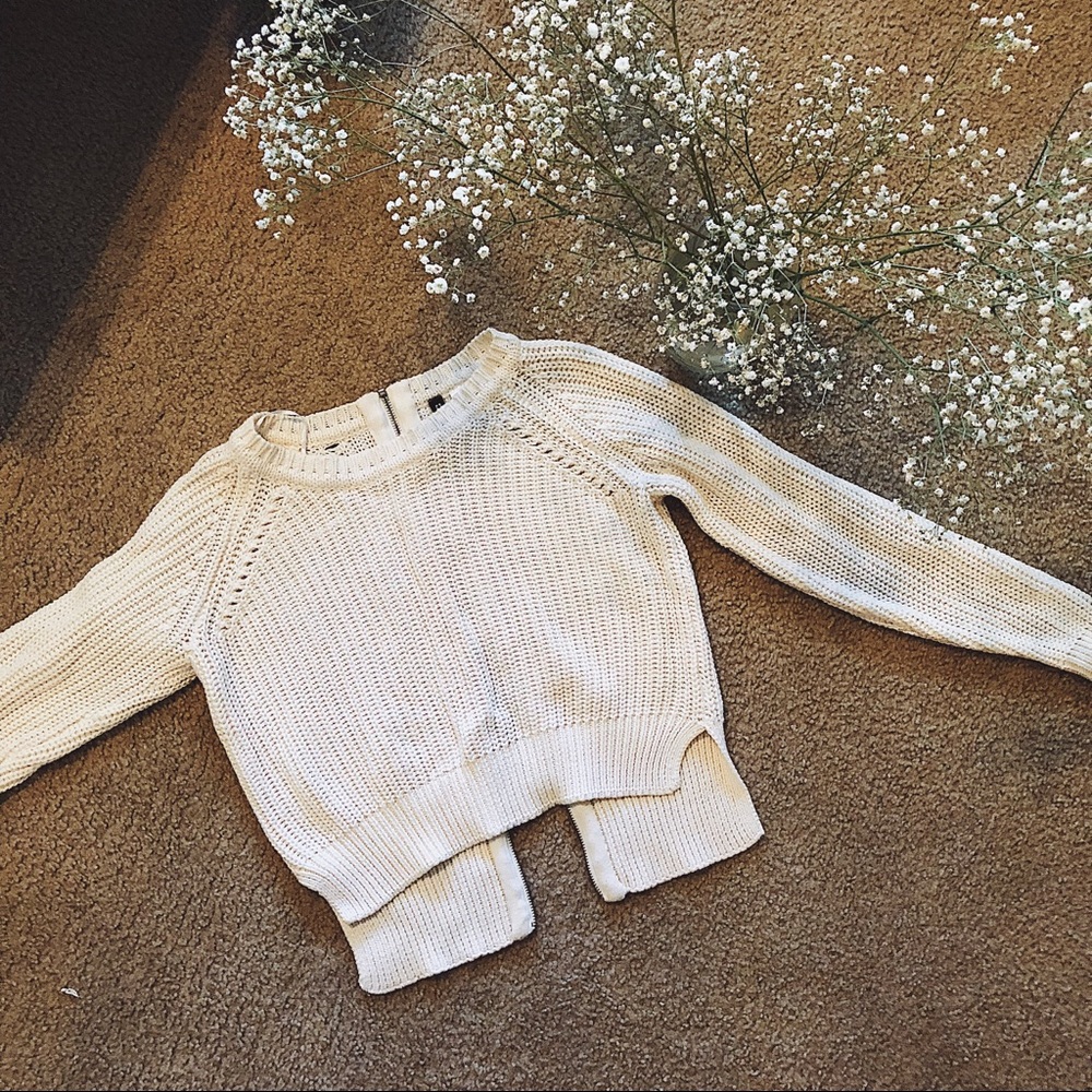 White Cream Sweatshirt
